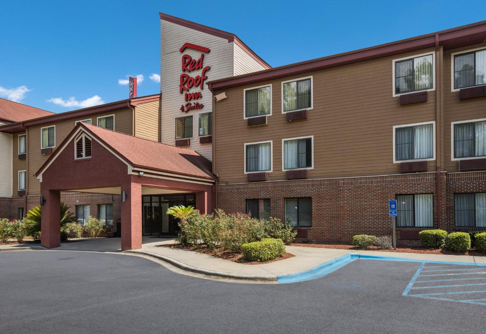 Red Roof Inn & Suites Savannah Airport Pooler Exteriör bild