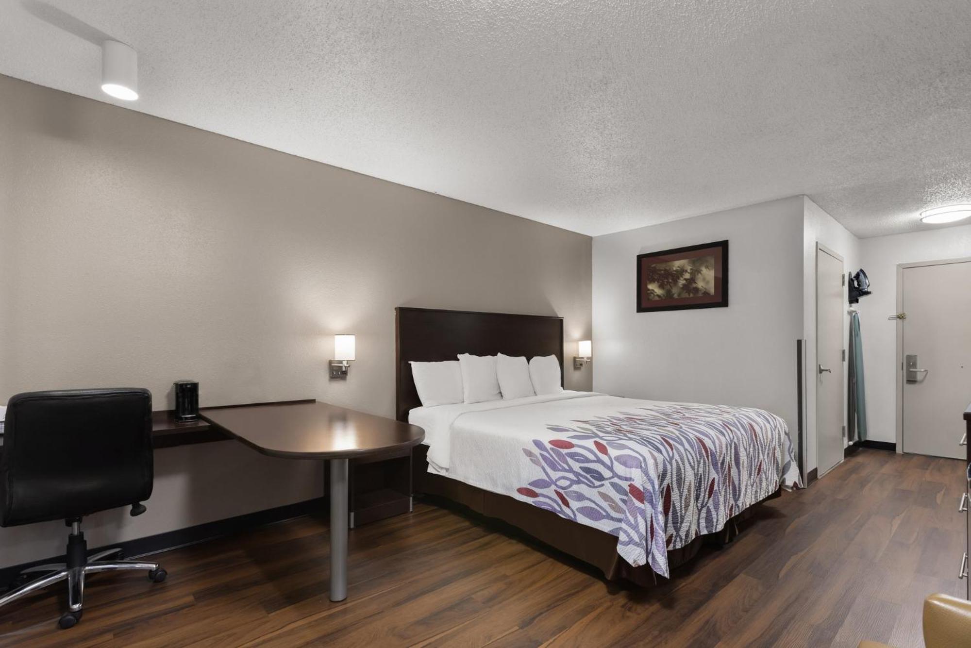 Red Roof Inn & Suites Savannah Airport Pooler Exteriör bild