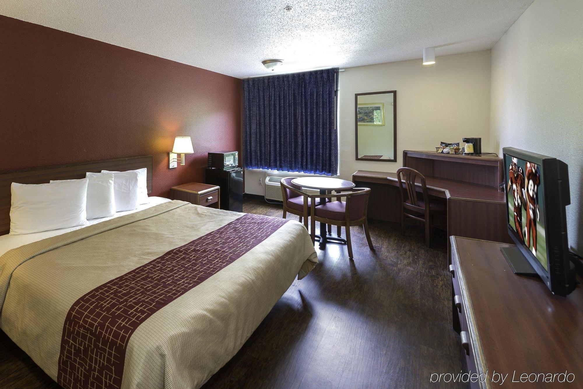 Red Roof Inn & Suites Savannah Airport Pooler Exteriör bild