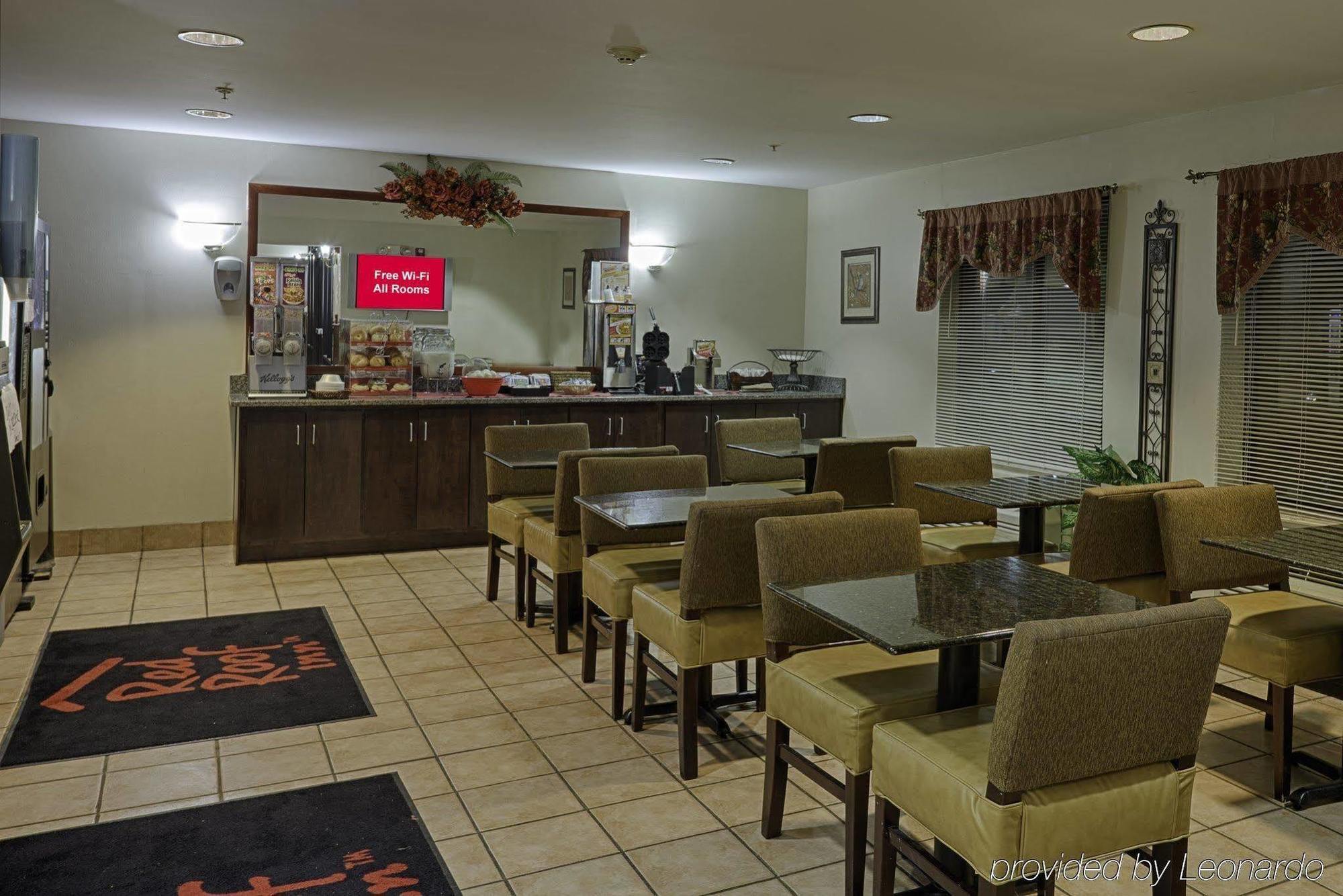 Red Roof Inn & Suites Savannah Airport Pooler Exteriör bild