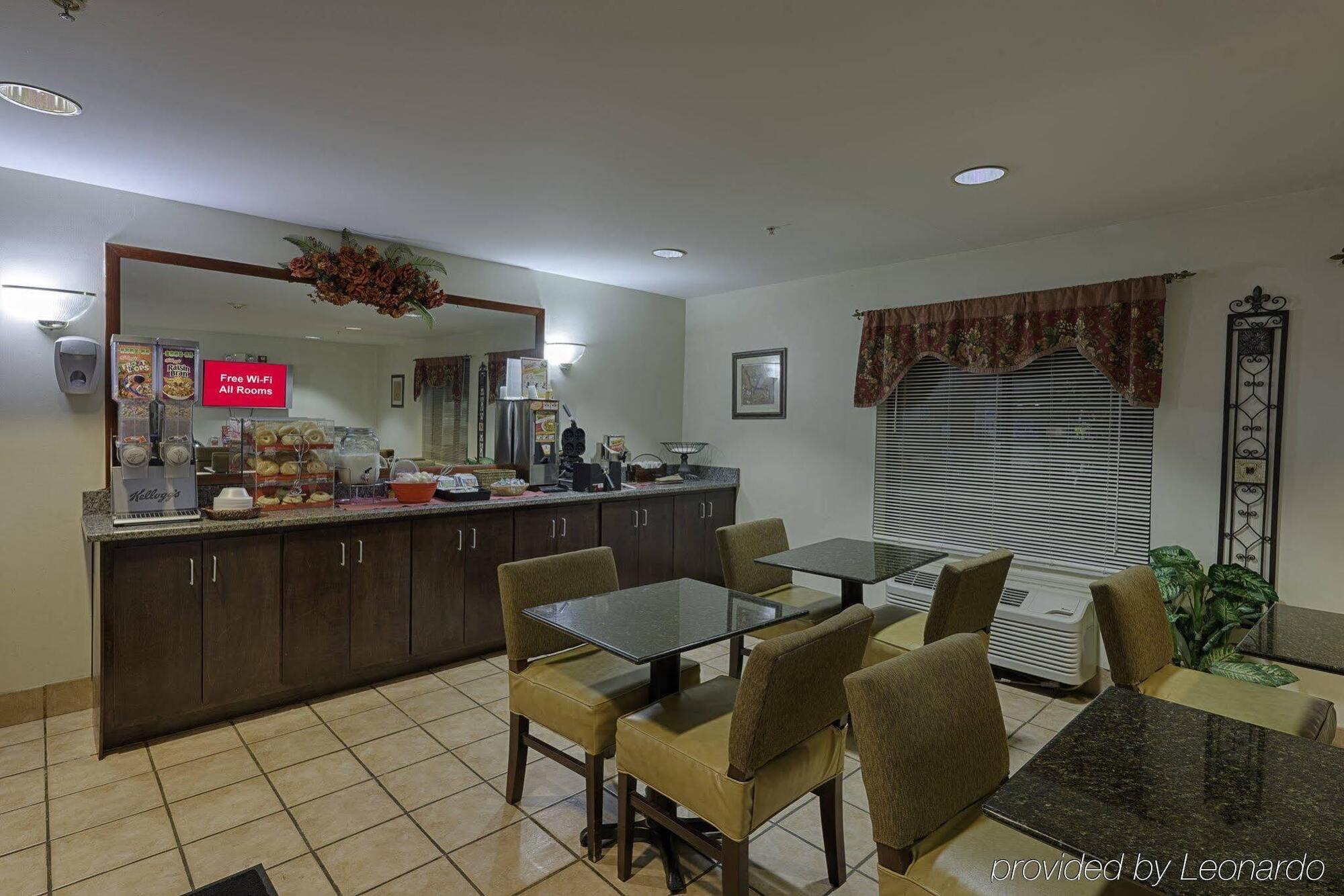 Red Roof Inn & Suites Savannah Airport Pooler Exteriör bild